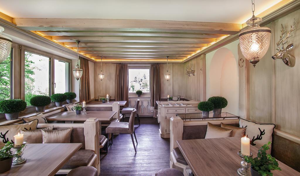 Boutiquehotel Saeumler Zell am Ziller Room photo